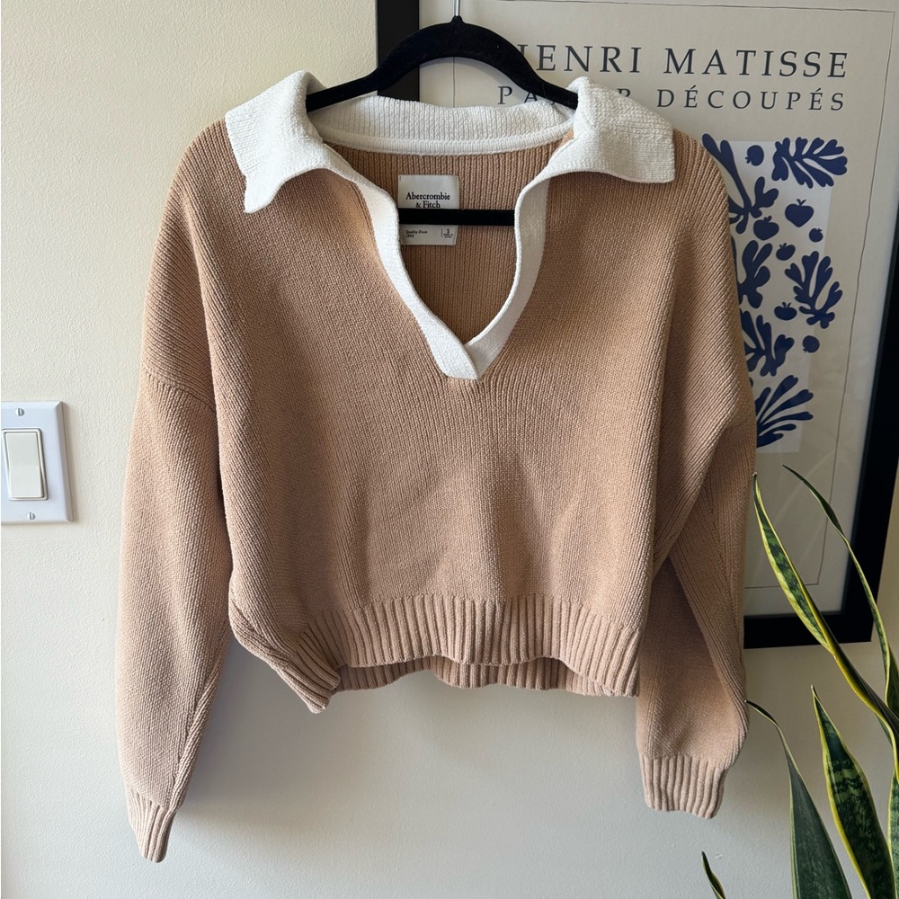Abercrombie & Fitch super soft long sleeve knit top/sweater.